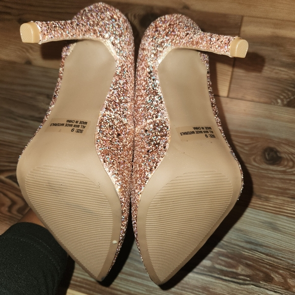 NEW Item!!!Charlotte Russe Rose Gold Sparkle Pumps  Size 9 - Picture 6 of 8